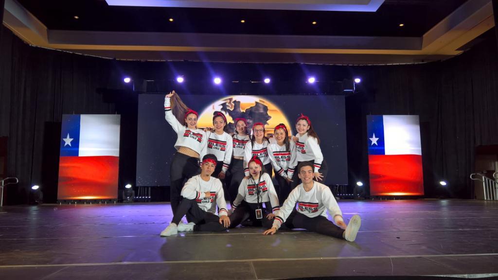 Grupo de Danza de la Región de Ñuble tiene gran participación en Orlando Estados Unidos