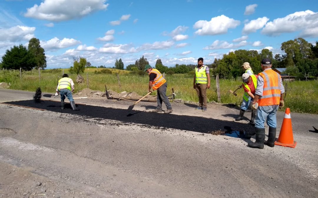 Arduo trabajo de Obras Municipales para mejorar caminos rurales de Bulnes