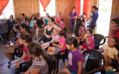 Alcalde y funcionarios municipales llevan el espíritu navideño a sectores de Bulnes