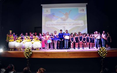 Con un Teatro repleto de aplausos se celebró el II Encuentro del Día Internacional de la Danza