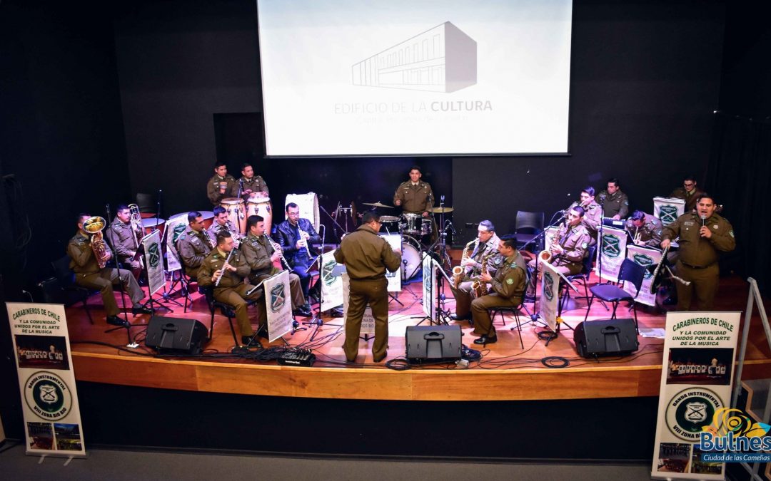 La Banda instrumental VIII Zona de Carabineros Bio-Bio se presentó este Jueves en el Edificio de la Cultura de Bulnes