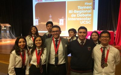 Grupo de debate del Liceo Santa Cruz de Larqui obtiene tercer lugar en concurso realizado en Concepción