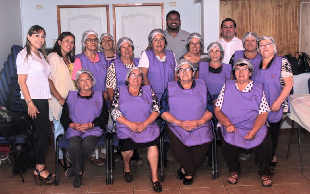 Senama destaca innovador proyecto de mujeres de la comuna de Bulnes