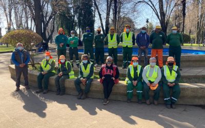 Alcalde saluda a los recolectores de basura de Bulnes en su día