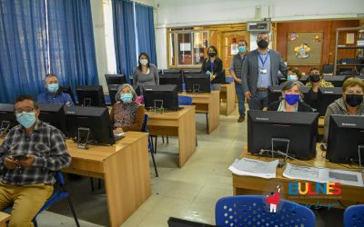 Adultos mayores de Bulnes inician taller de Alfabetización Digital